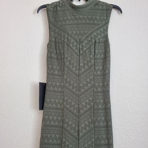 Mock neck striped lace midi dress. Green XS.
